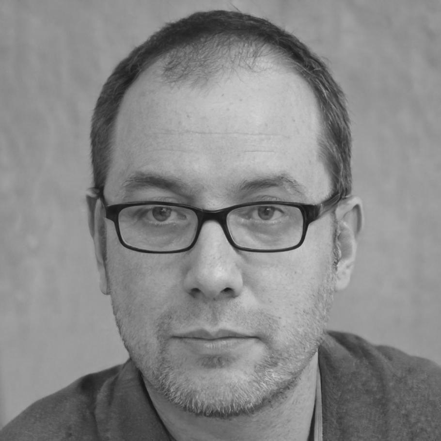 Retrato profissional de Tomás Vasconcelos